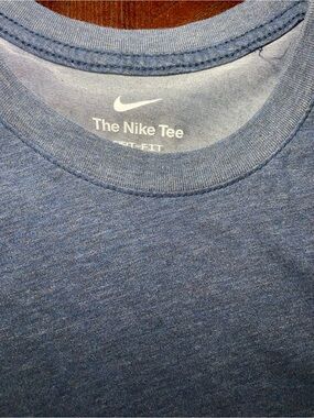 Nike Dry-Fit Heather Blue Crewneck Tee with White Logo size L